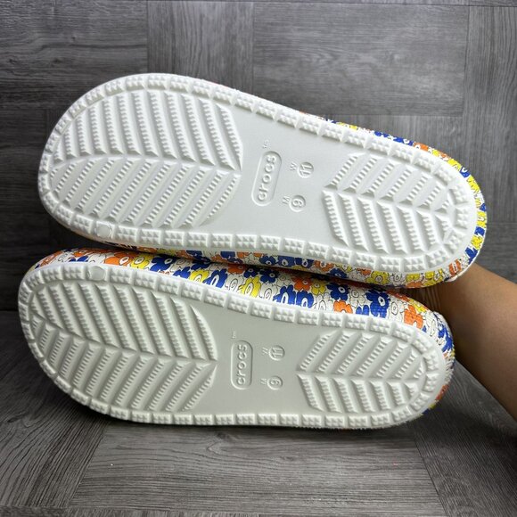 CROCS Marimekko Floral Men's 9/Women's 11 Classic Sandals - Picture 7 of 8